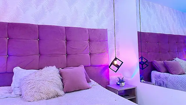 Emmacollinsf online show from March 27, 7:58 pm