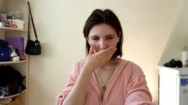 FluffyKisses online show from March 15, 8:16 am