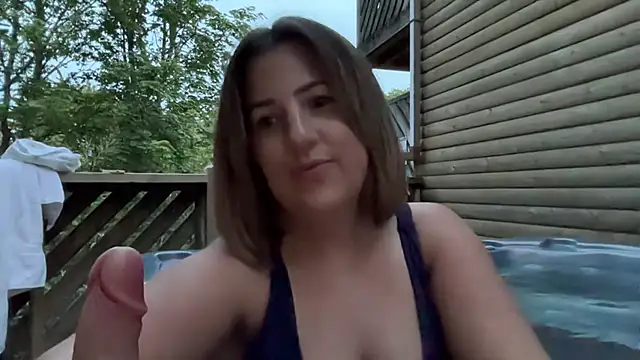 annabellewarick online show from May 8, 8:10 pm