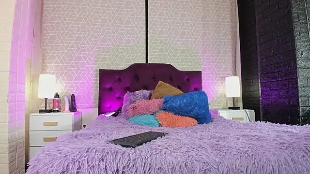 Sary LittleSmiles online show from April 30, 4:18 am