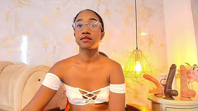 brianaduque online show from May 28, 9:02 pm