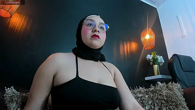 alely ale online show from March 25, 5:38 pm