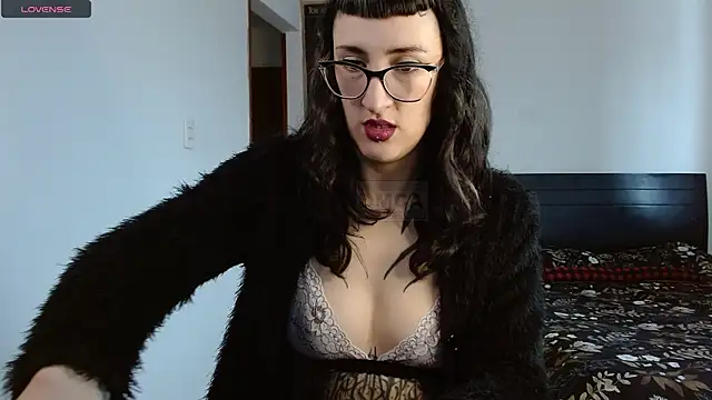 VelvetVal  online show from March 21, 4:23 pm