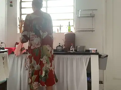 kaliamazona online show from April 9, 12:10 pm