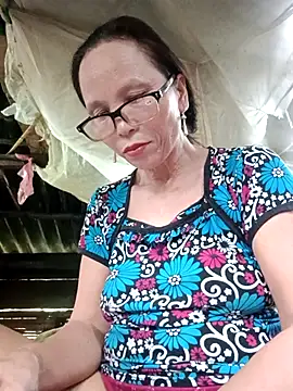 Tina6886 online show from April 10, 8:20 am