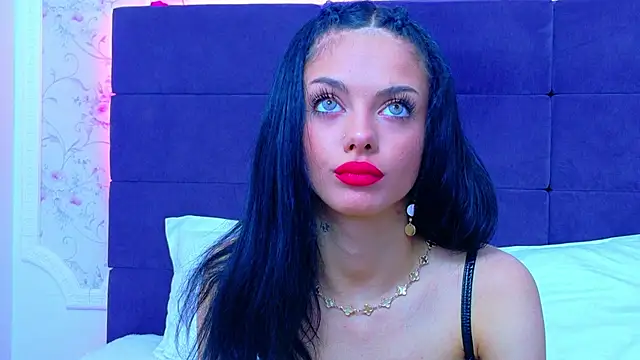 NataliaCroft online show from May 8, 3:15 pm