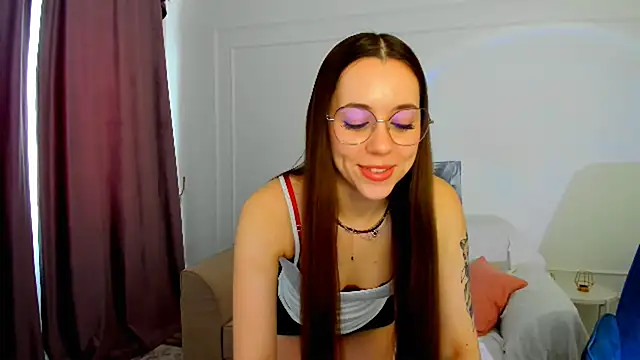 BloomAndFun online show from March 21, 8:19 am