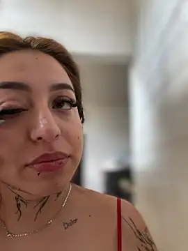 CarolQueen1  online show from June 20, 1:14 pm