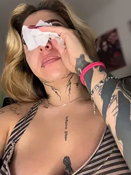 CarolQueen1  online show from May 17, 12:48 pm