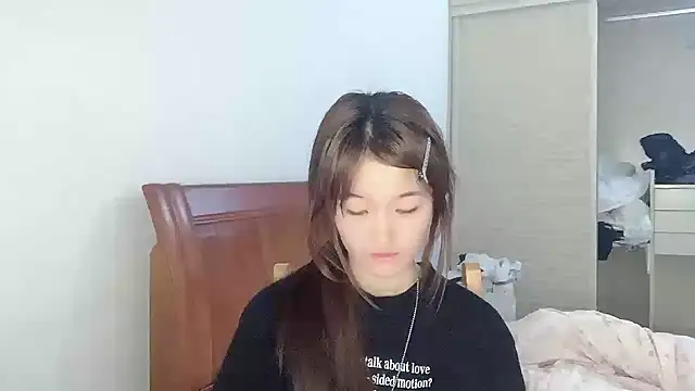 D-Wanming online show from April 1, 10:05 am