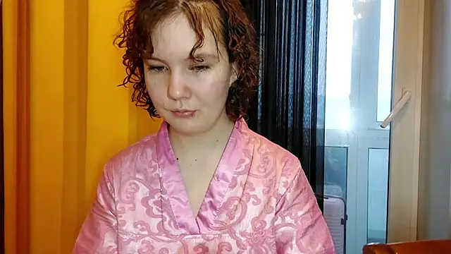 OlivaArashiro online show from March 17, 9:30 pm