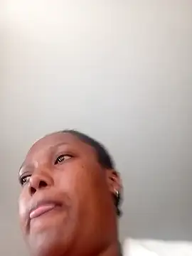 phumubabexx online show from March 22, 9:15 am