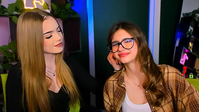 mia bamby1 online show from March 19, 6:29 am