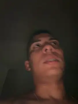 LeiAaron1998 online show from July 5, 4:19 am