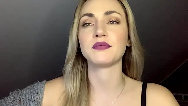 ScarlettSensitive online show from May 8, 3:48 pm