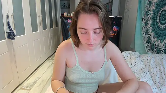 LiaSasha online show from April 29, 8:36 pm