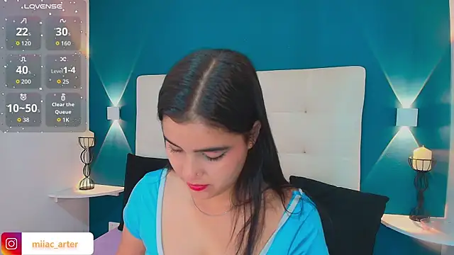 MiaaCarter  online show from June 28, 1:39 pm