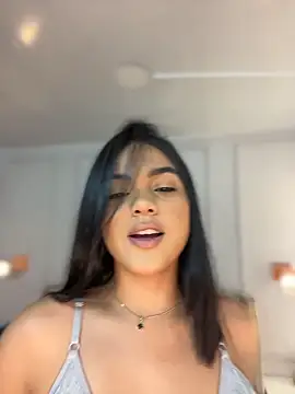 Bella-Ferrer online show from April 30, 6:35 pm