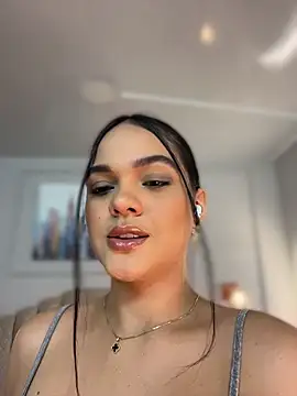 Bella-Ferrer online show from April 29, 6:24 pm