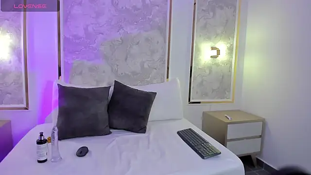 dulce carla online show from April 6, 2:22 am