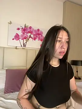 AmberVegaa online show from April 4, 1:43 pm