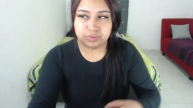 candymorena69 online show from May 21, 1:53 pm