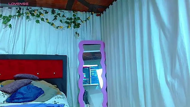 Snapshot of manu_coco chatting on March 10, 3:21 am manu coco online show from March 10, 3:21 am