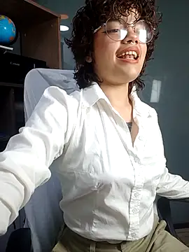 Kittylatina  online show from May 8, 2:48 am