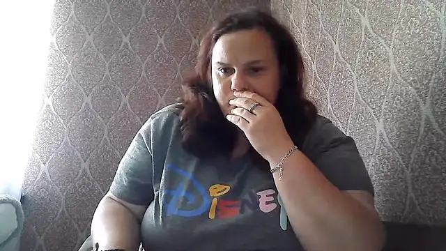 DollyGersonn online show from July 6, 3:03 pm