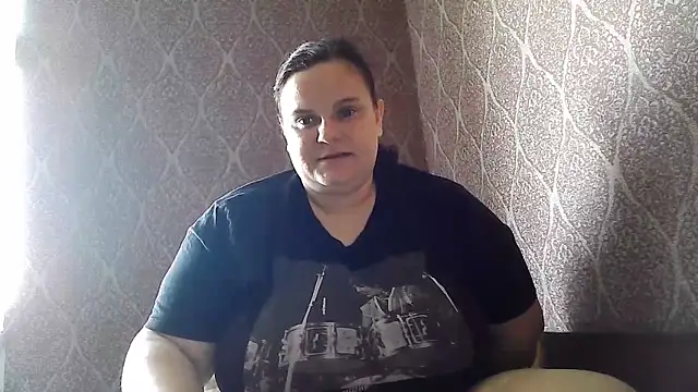 DollyGersonn online show from June 22, 6:10 am