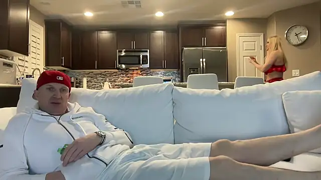 Naughty Ken Barbie-69 online show from March 14, 10:27 am