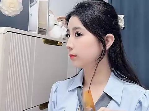 amy-666666 online show from April 9, 11:15 am