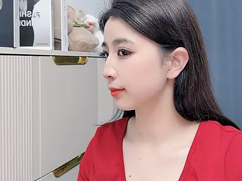 amy-666666 online show from April 1, 11:33 am