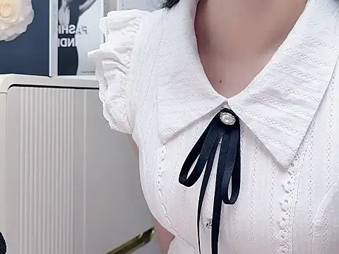 amy-666666 online show from March 29, 11:20 am