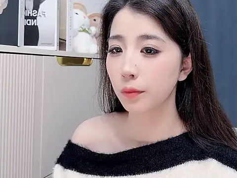 amy-666666 online show from March 28, 11:10 am