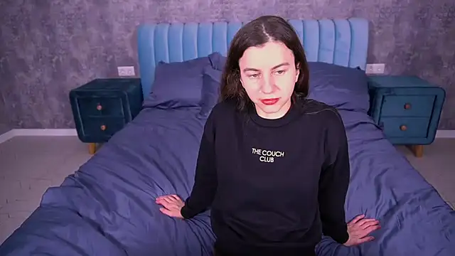 LittleJulii online show from March 31, 7:36 pm