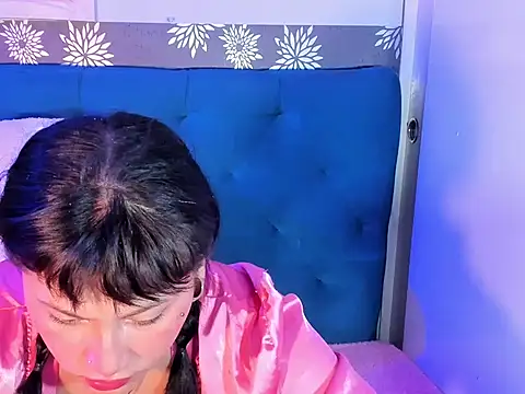 brunne eva online show from May 7, 6:17 am
