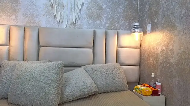 LadyMiax online show from May 4, 4:27 am