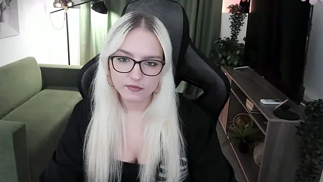 ViolaMore online show from March 25, 5:33 am