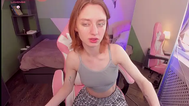 Pretty Victoria online show from May 27, 5:48 am