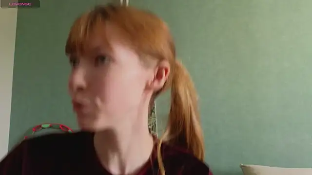 SunnyLeia online show from April 8, 8:27 am