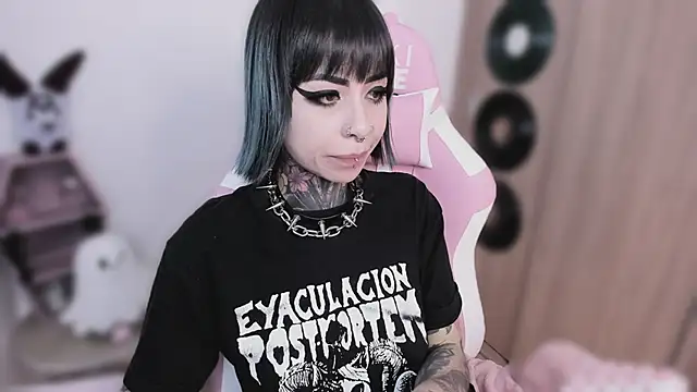 shes creepy online show from May 16, 10:36 am