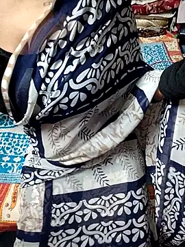 sonalibannerjee online show from April 2, 1:52 pm