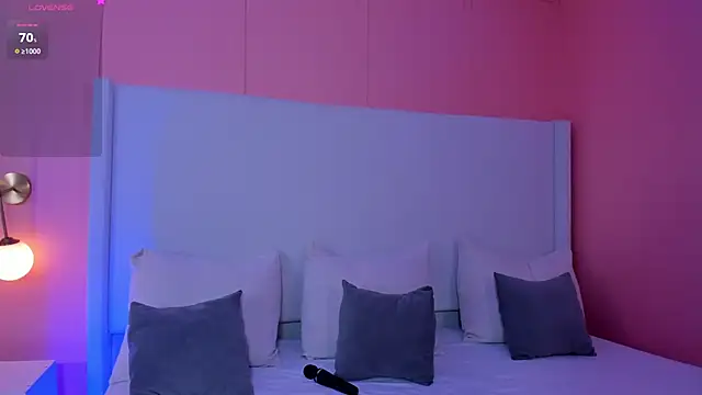 luna veega online show from April 3, 7:34 pm