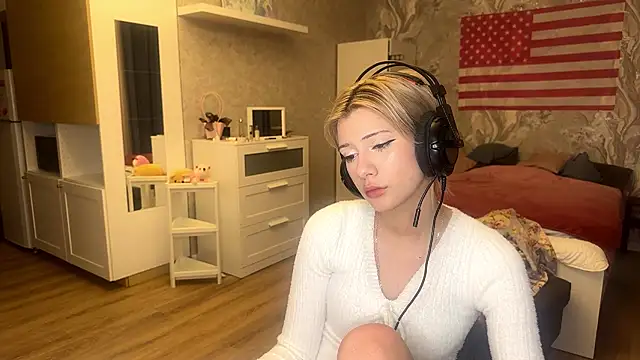 annie1handsome online show from March 20, 6:02 pm