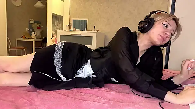 annie1handsome online show from March 22, 4:35 pm