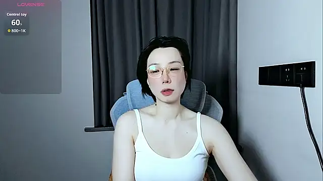 lin lin 520 520 online show from June 10, 4:05 pm