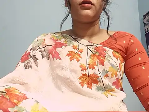 Emma 4433 online show from May 14, 5:19 pm