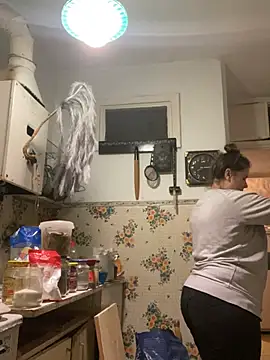 Nenssy555 online show from April 2, 5:10 pm