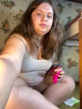 Nenssy555 online show from May 20, 12:35 pm